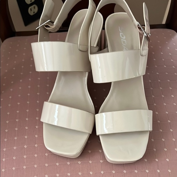 Soda Cream Block Heel Sandals with Textured Straps - Picture 2 of 7